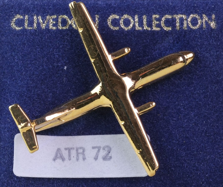 Значок самолет ATR-72