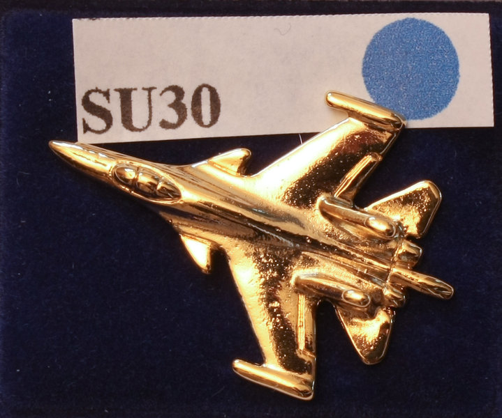 Значок самолет СУ-30 позолота.